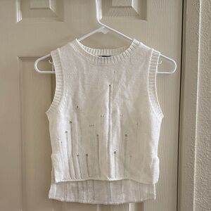 White ripped hole tank